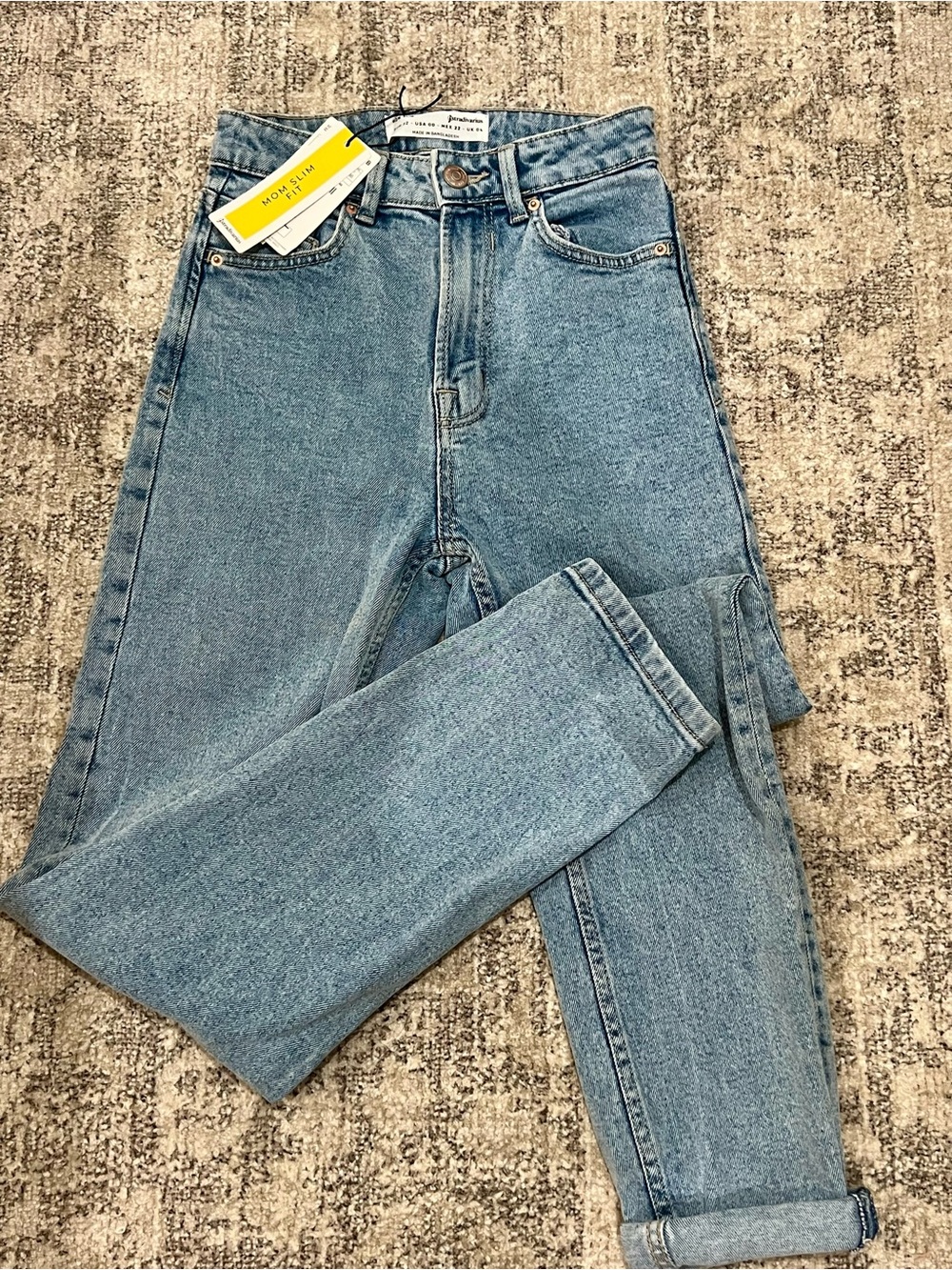 The Iconic Mom Slim Stradivarius Washed Blue Straight Jeans new with tags